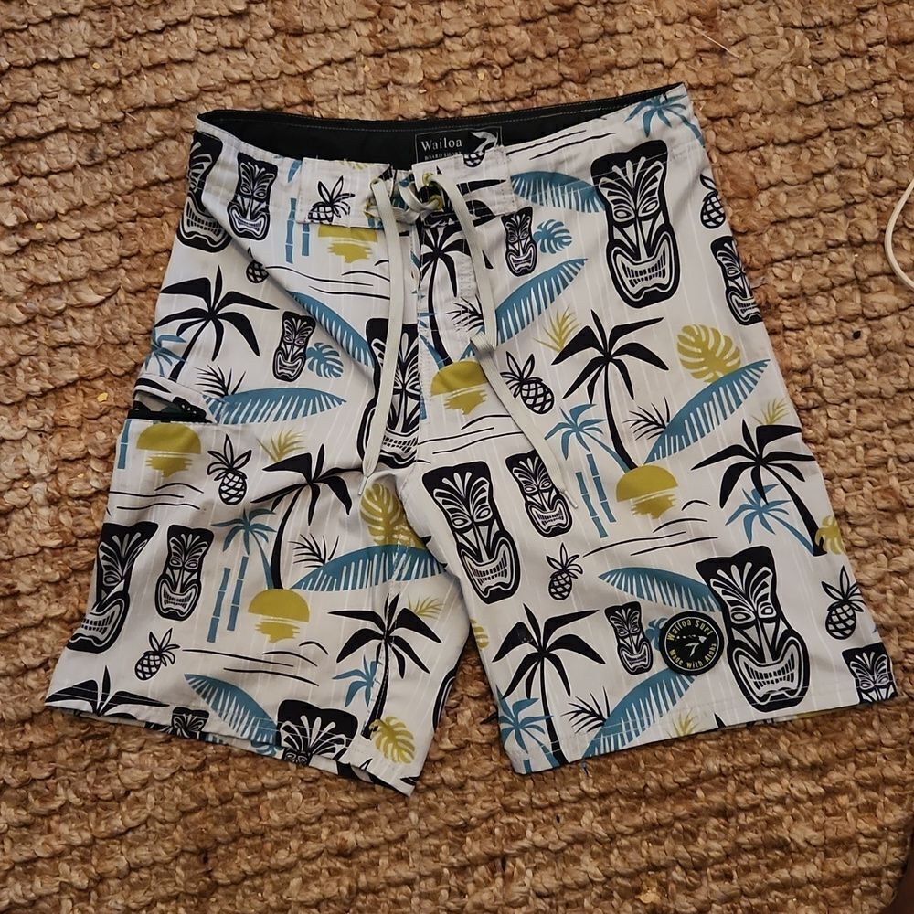 Wailoa Hawaiian Tiki Board Shorts 28